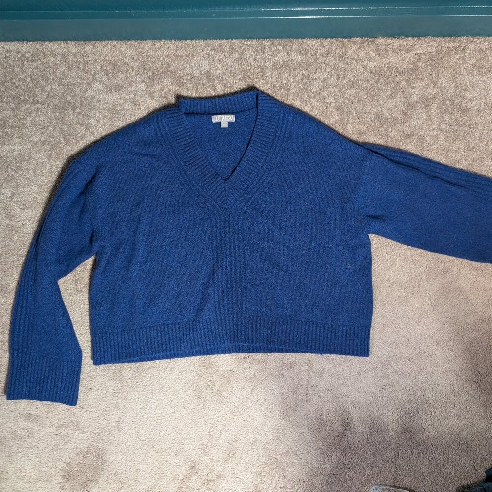 Relaxed V-neck sweater in Supersoft yarn J Crew